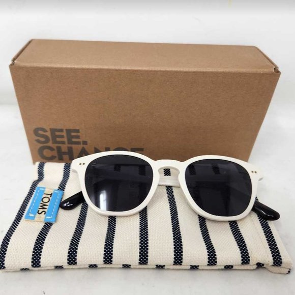 New Toms Wyatt sunglasses in Birch main image 5